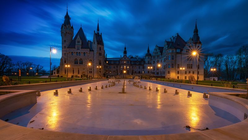 Castle of Mosznaphoto preview