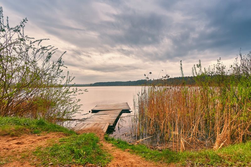 апрель, беларусь, весна, вода, облака, озеро, рыбалка Апрель. На озере между дождямиphoto preview