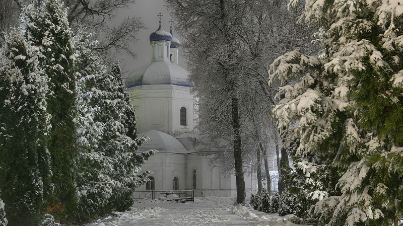 трубчевск, зима, храм «Благодатный вечер»photo preview