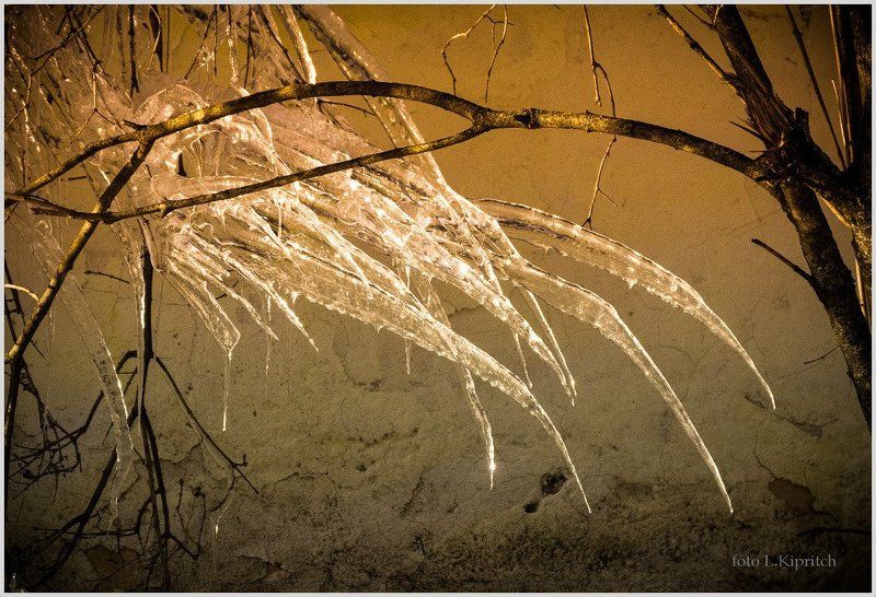 времена года, сосульки, стилизация Ледяные когти зимыphoto preview