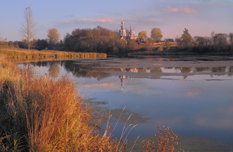 вечер, осень, пруд, храм, софрино Сельский прудphoto preview