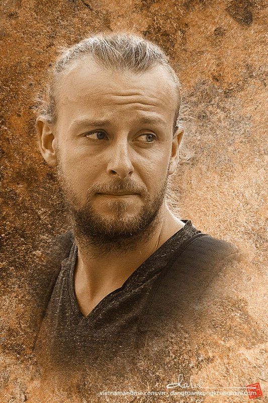 Dang Tuan Trung, Frank Dang Man\'s portraitphoto preview