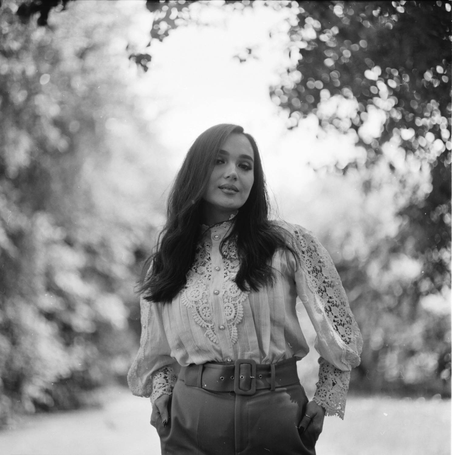 Автор: Mørkt плёнка, портрет, девушка, чб, природа, film, bnw, nature, portrait, medium format, средний формат, Mørkt