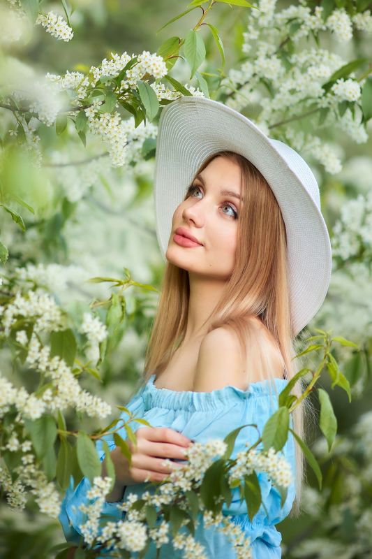 портрет, женский портрет, весна, весенняя, сирень Викторияphoto preview