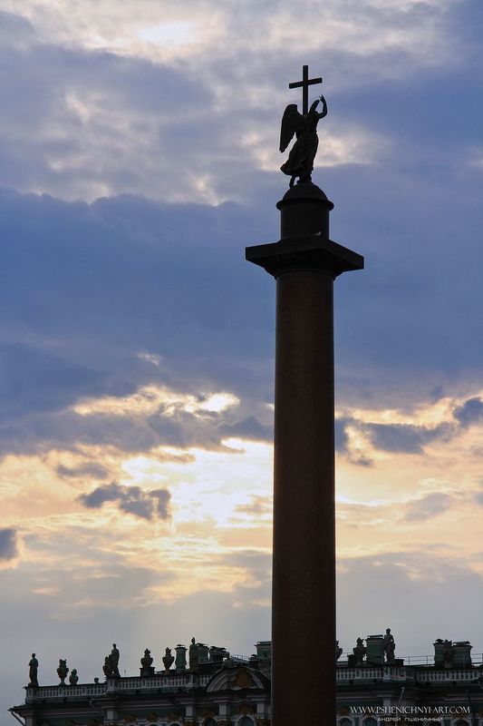 силуэт, санкт-петербург, архитектура,  александровская колонна, эрмитаж, небо, закат, июль Силуэты Дворцовой площадиphoto preview