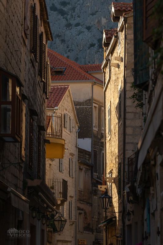 city,archtecture,croatia,omis,old town,buildings, Another streetphoto preview