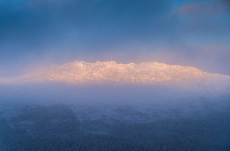 Урал, Северный Урал, горы, снег, Конжаковский камень, Казанский камень, Сухогорский камень Снежные хребты Уралаphoto preview
