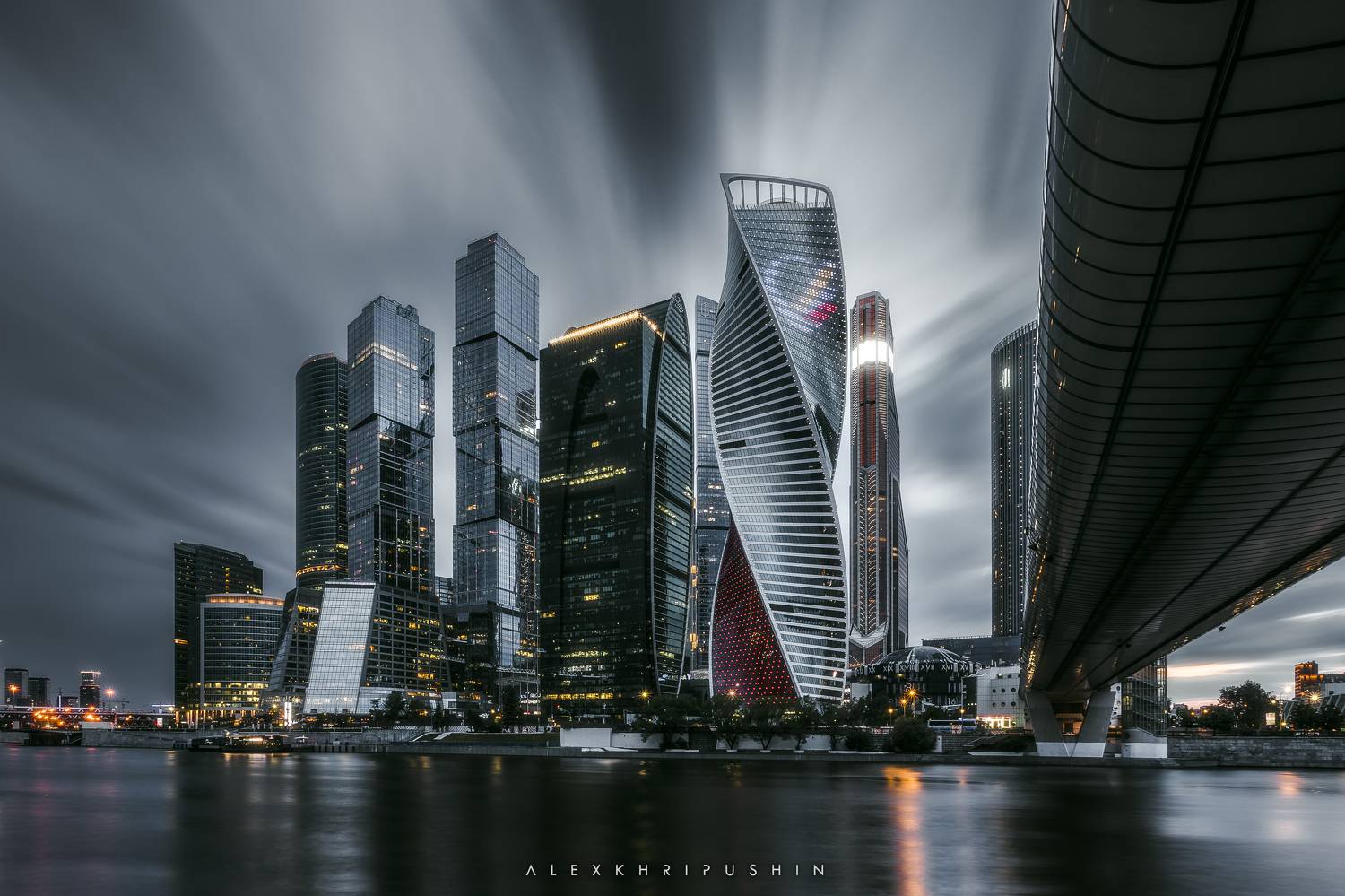 Стальной город. Автор: Хрипушин Александр , Хрипушин Александр