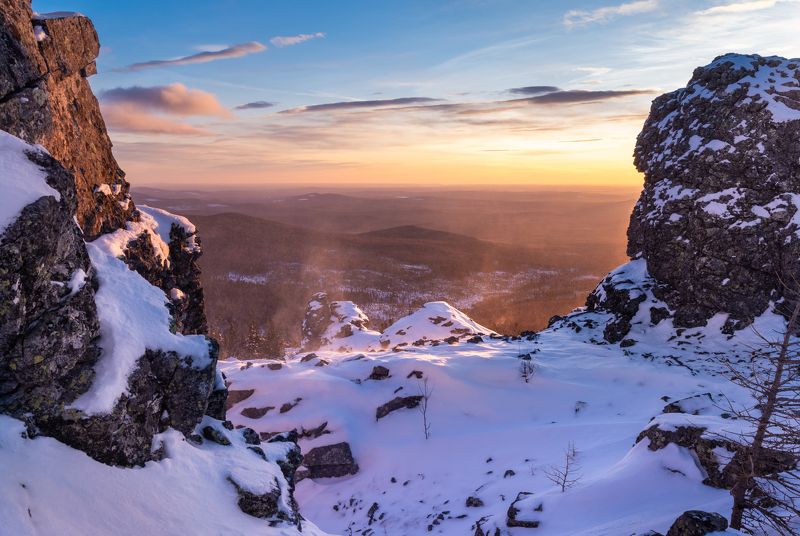 Урал, Северный Урал, горы, снег, Конжаковский камень, Серебрянский камень Рассвет на скалахphoto preview