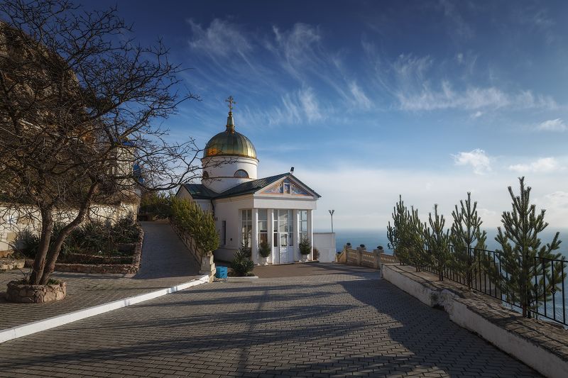 севастополь, фиолент, монастырь. Севастополь, Фиолент, Свято-Георгиевский монастырь. Зима обыкновенная. фото превью