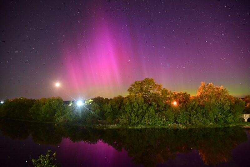 nikon никон Z5 nature весна фотография красота фото world северное сияние aurora полярное astronomy астрономия река небо звезды огни river sky lights moon луна месяц май may photo preview