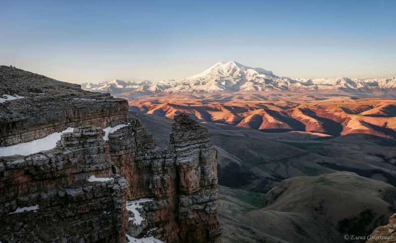 бермамыт, эльбрус, амфитеатр, горы, весна, май, туризм, путешествие, утро, рассвет, карачаево-черкессия, кавказ Амфитеатрphoto preview