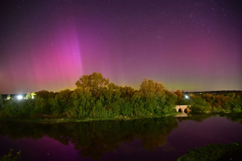 nikon никон Z5 nature весна фотография красота фото world северное сияние aurora полярное astronomy астрономия река небо звезды огни river sky lights moon луна месяц май may photo preview