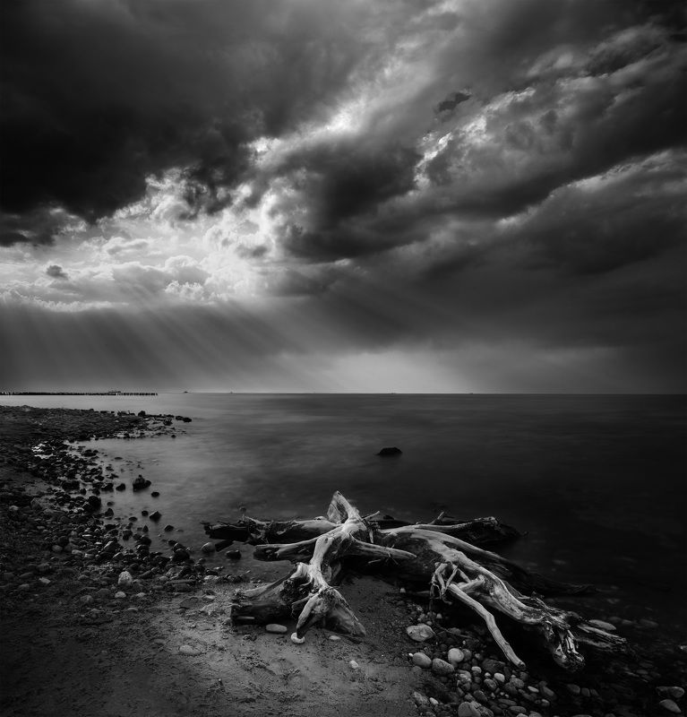 Закат в ЧБphoto preview