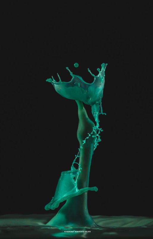 #color_image #color #drop #liqiud #macro #water #macrophoto Green drops sculpture фото превью