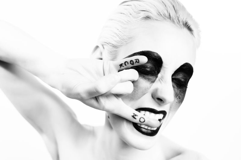 monochrome, expression, portrait, mood, highkey Brit фото превью