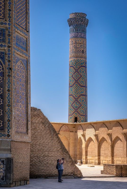 Фото в четыре рукиphoto preview