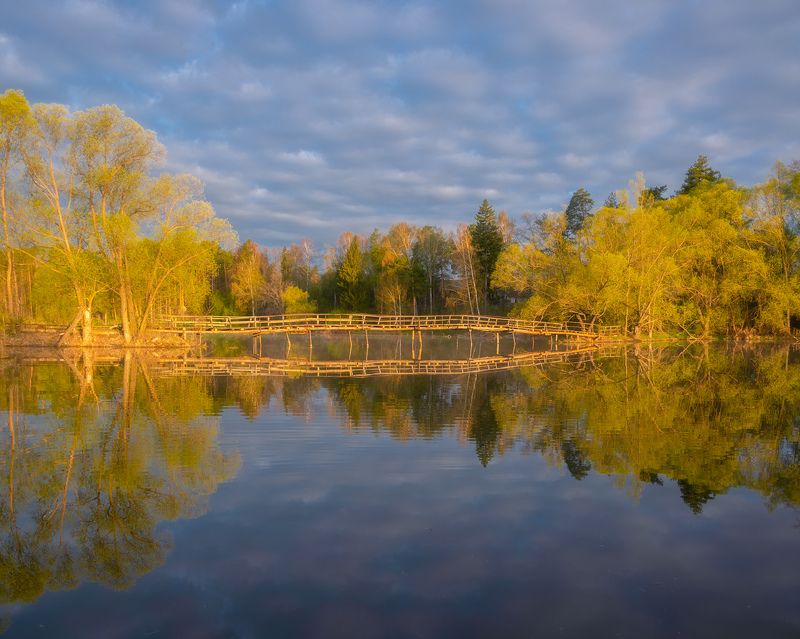 утро май река окунево Майский свет на реке Лебёдкаphoto preview