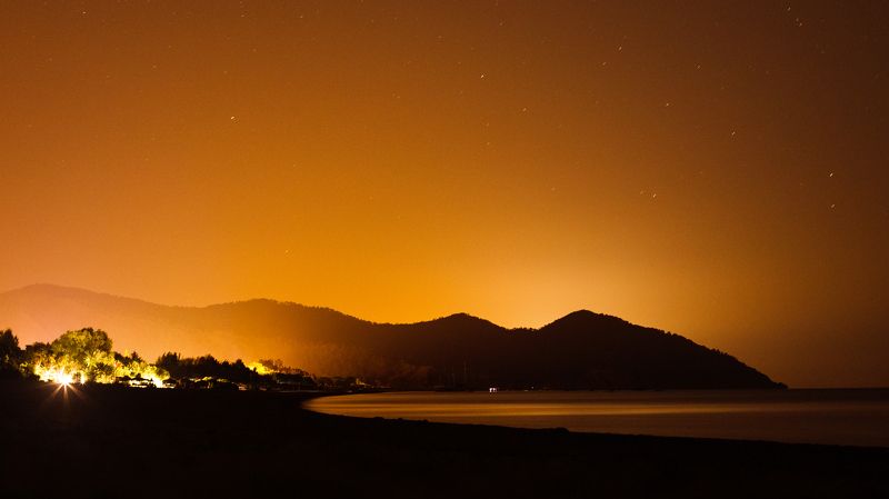 ночь, звезды, море, горы Теплая ночьphoto preview