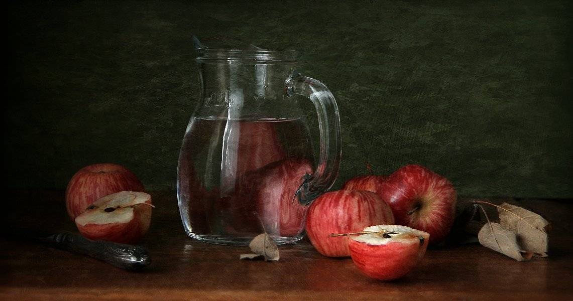 Вкусные яблоки. Автор: button , button