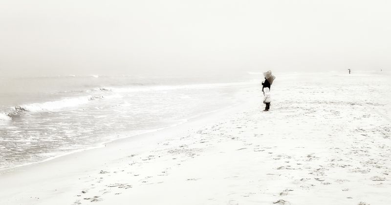 Голландия,море,чб,люди холодное безмолвие..photo preview