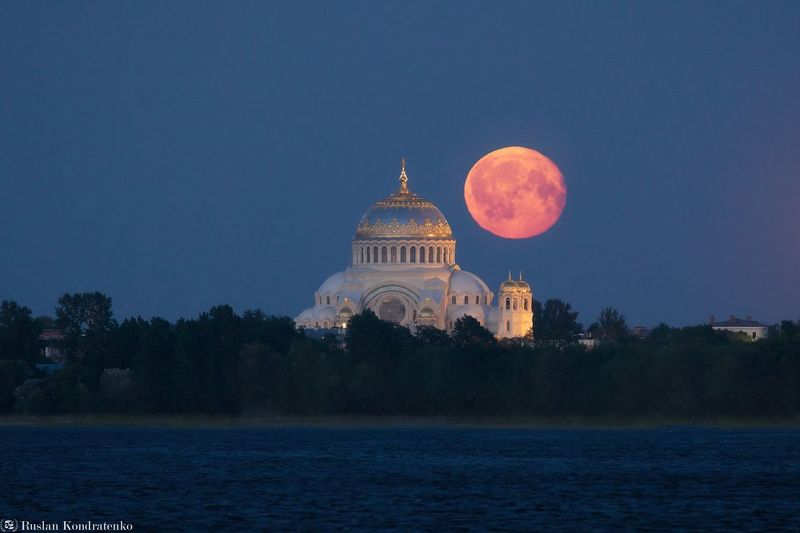 санкт-петербург, луна, полнолуние, восход луны, прострел, заход луны, морской собор Заход Луны за Морским Никольским соборомphoto preview