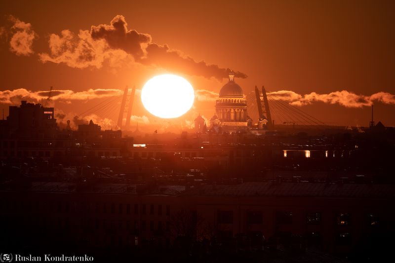 санкт-петербург, закат, исаакиевский собор, прострел, вантовый мост, зсд, time blending, композитная фотография Вид с гостиницыphoto preview