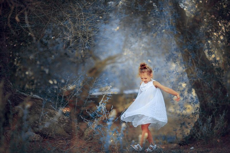 Танец эльфаphoto preview