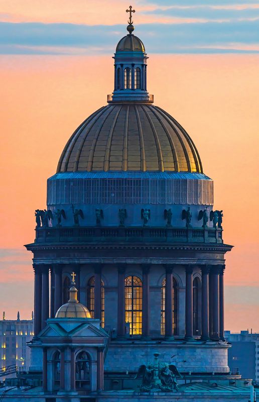 санкт петербург, купол, исаакиевский собор Свет в соборе... фото превью