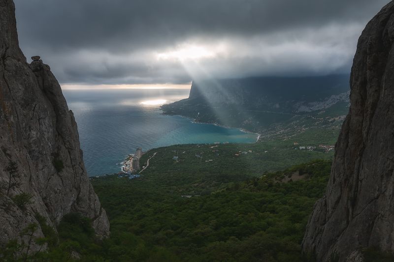 крым, горы, море, весна. Апрель. Весенний Ласпи. фото превью