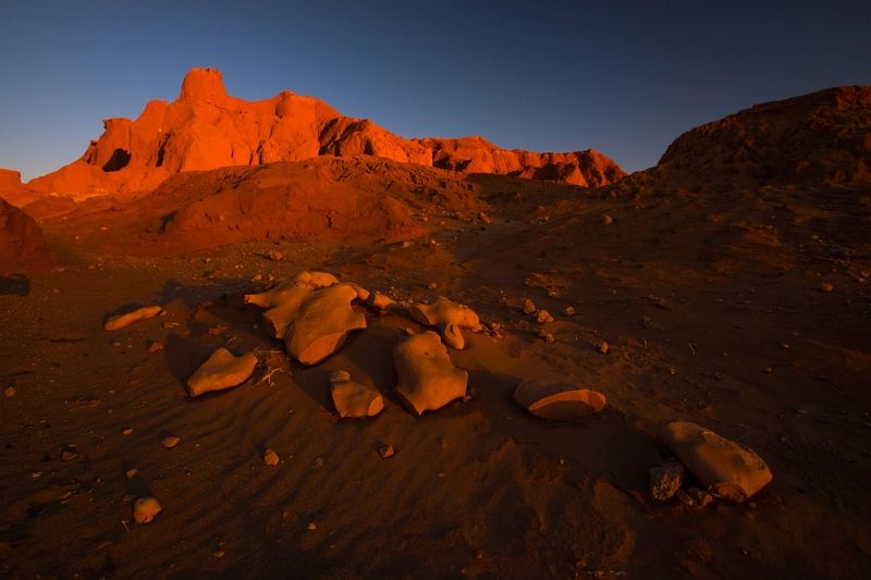 Баянзаг, Монголия Пылающие скалы фото превью