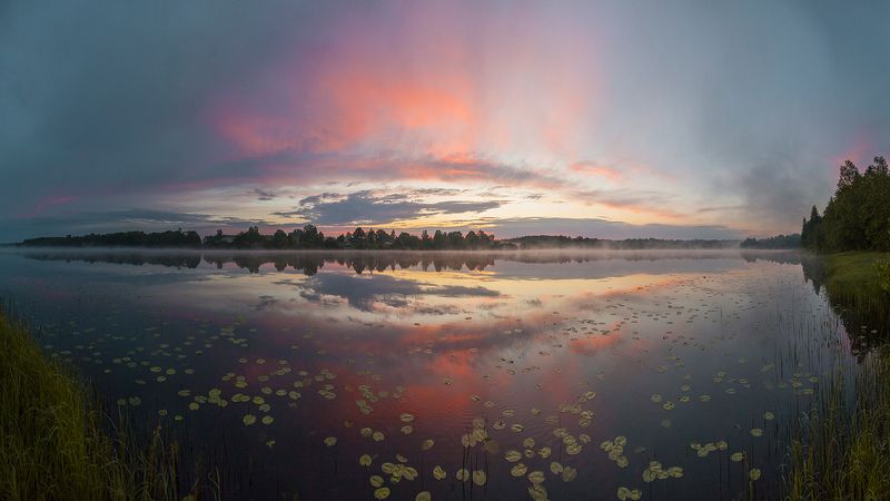 Первый летний рассветphoto preview