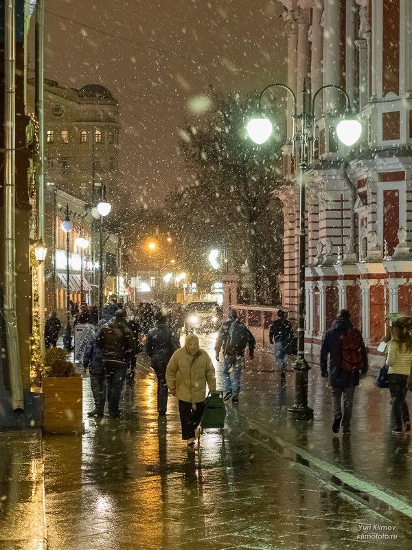 Третьяковку заснежилоphoto preview