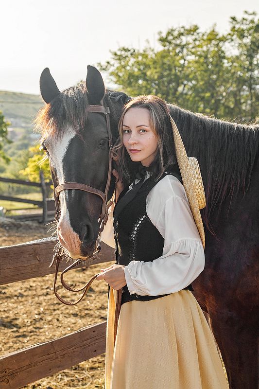 фотосессии в Анапе, фотосессия с лошадью, ретро стиль, ранчо, женский портрет Мечты об Андалузииphoto preview