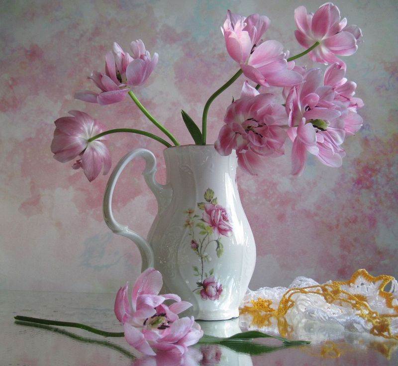 тюльпаны, розовый цвет Солнечное утроphoto preview