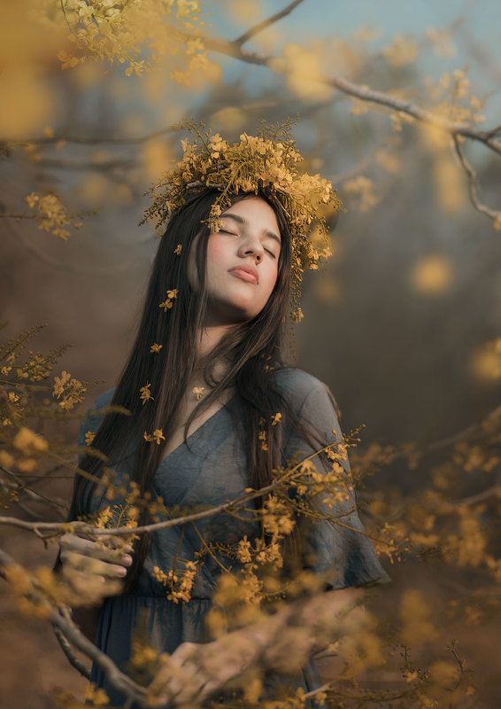 #FineArtPhotography #FemalePortraits #WomenInArt #ArtisticPortrait #ElegantPhotography #FineArtWomen #FemaleForm #WomenInFineArt #ArtisticExpression #ClassicBeauty #FineArtPortraits #EtherealBeauty #FemaleFigureArt Yellow Naophoto preview