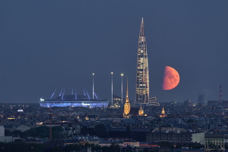 санкт-петербург, белая ночь, луна, лахта, петропавловская крепость Белая ночь, Луна и чайкаphoto preview
