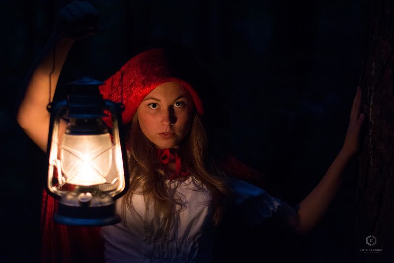 portrait, fairytale, night, forest, light, girl, nikon Little Red Riding Hood vol2photo preview