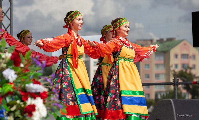 танец, праздник, День России, девушки, Калининград, фотография, позитив, Свирин Вадим, 2024, dance, holiday, Russia Day, girls, Kaliningrad, photography, positive, Vadim Svirin Калининградские краски лета.photo preview