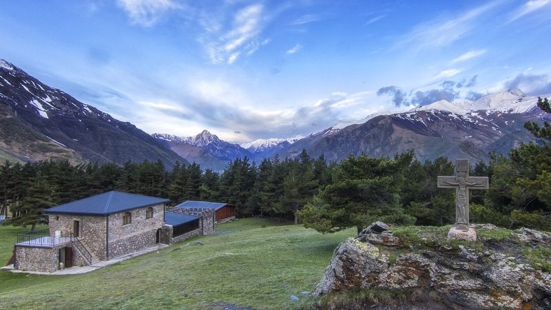 горы,там живут монахи Обитель монахов.photo preview