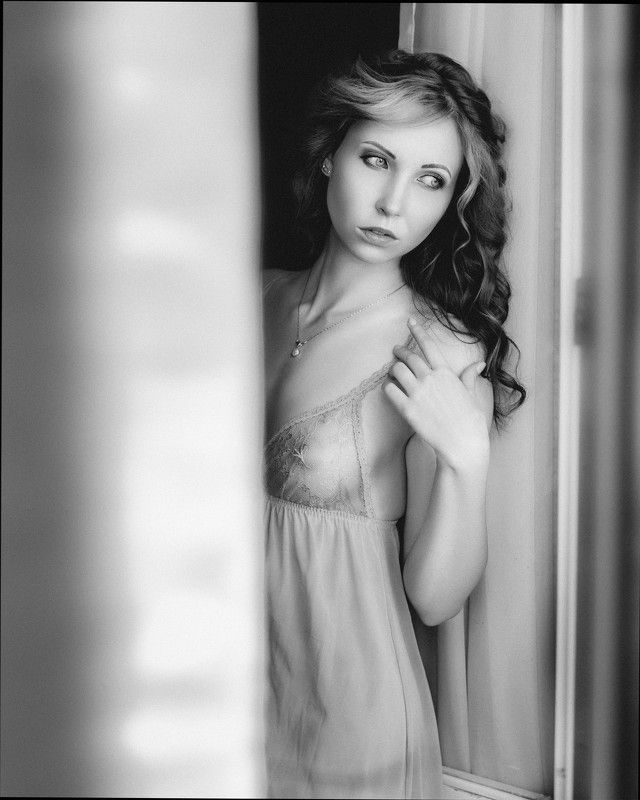 портрет, женский портрет, женская красота, девушка, чб, чернобелое, гламур, модель, model, glamur, portrait, bw, black and white Оксанаphoto preview