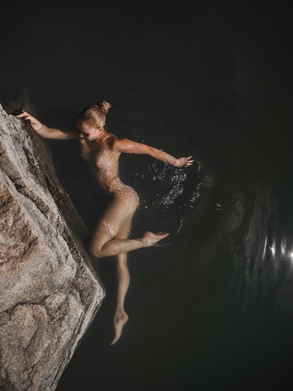 ню, вода, природа, блонидинка, озеро,блики, Михаил Решетников грацияphoto preview