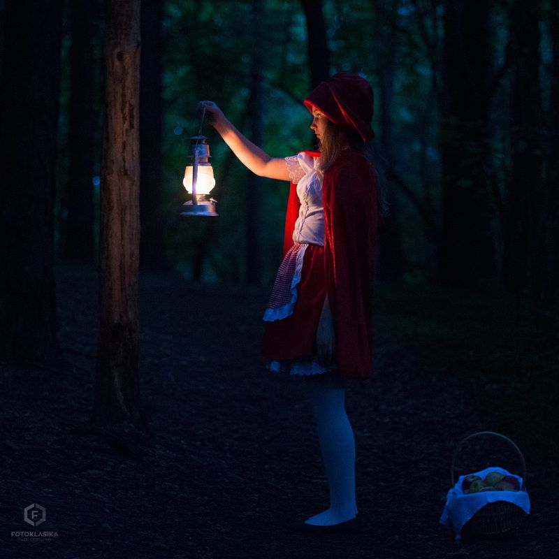 portrait, fairytale, night, forest, light, girl, nikon Little Red Riding Hood vol2photo preview