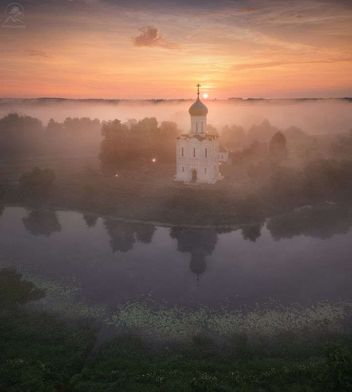 покрова на нерли Новый деньphoto preview