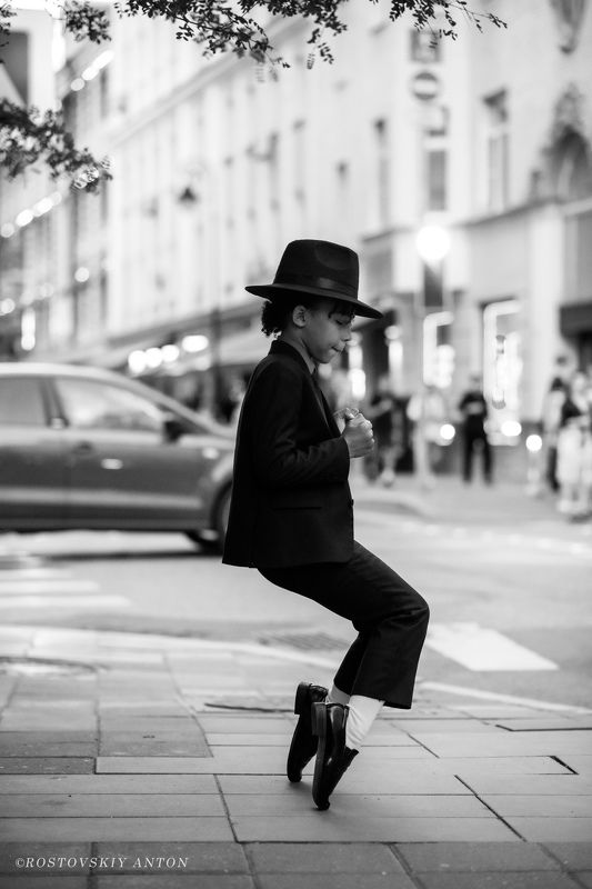 Стрит, Москва, ЧБ, Майл Майкл! Ты ли это!photo preview