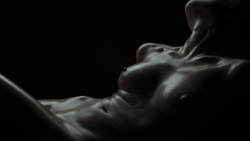 nude, oil, naked girl, skin Virgin oilphoto preview