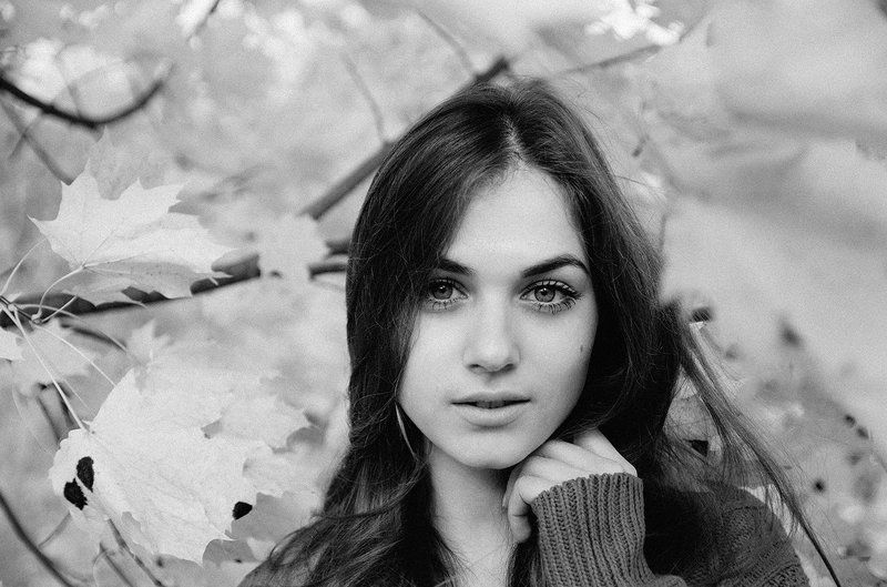 девушка портрет Анандаphoto preview