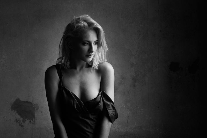 When the curtain fallsphoto preview