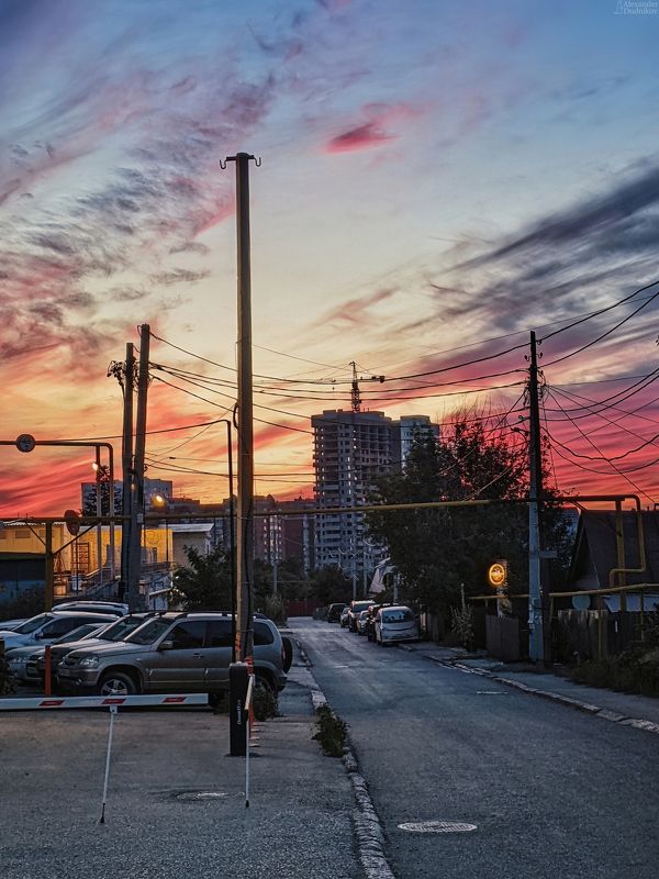 мобильная фотография, город, мобилография, стрит, самара, улица, закат, street, mobile photography, sunset, urban, city Красочный городской закат фото превью