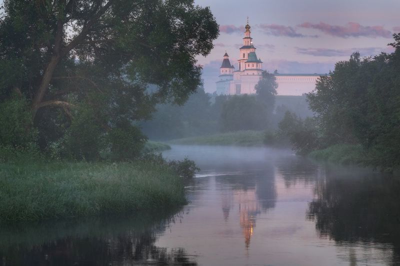 подмосковье, истра, храм, лето Утроphoto preview